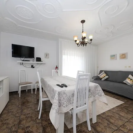 アパート Big Wave ナザレ