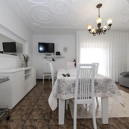 アパート Big Wave ナザレ