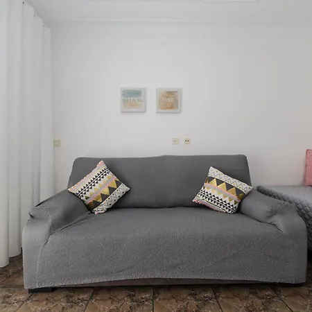 Big Wave アパート