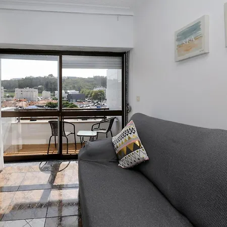 アパート Big Wave *