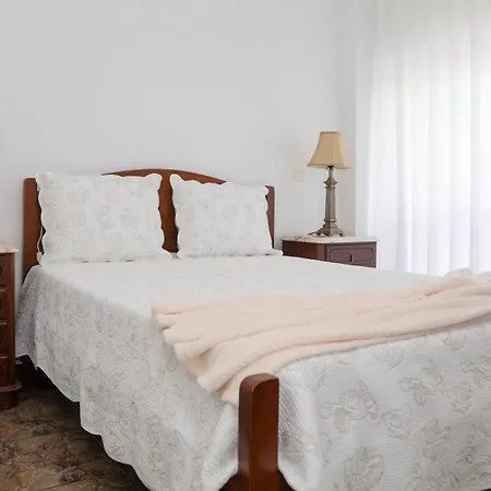 Big Wave アパート ナザレ